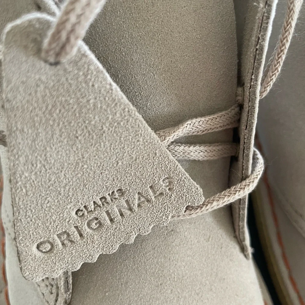 Clarks Men's Sand Suede Desert Boots. Size 7M. NWT in box. - Picture 9 of 10
